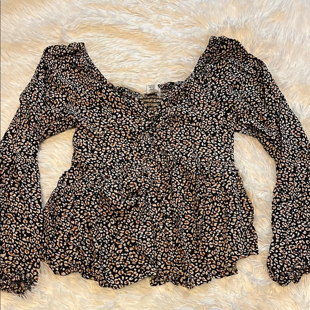 Women's Black and Tan Leopard Print Top
